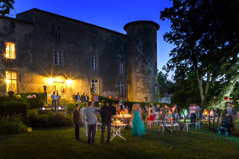 Réception de mariage dans le domaine du château / Wedding reception in the castle grounds