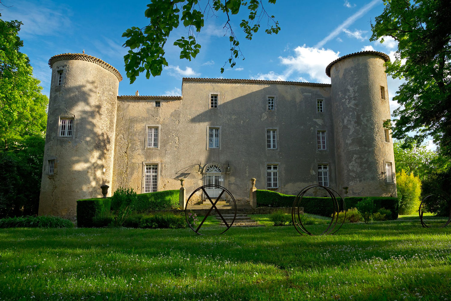 Magnifique vue de face du château / magnificent front view of the castle